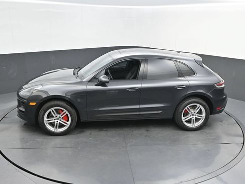 Certified 2023 Porsche Macan AWD/4WD image 25