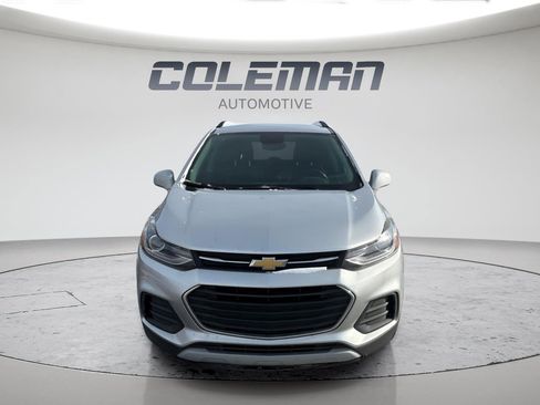 Used 2018 Chevrolet Trax LT w/ LT Convenience Package image 8