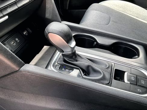 Used 2019 Hyundai Santa Fe SE FWD image 16