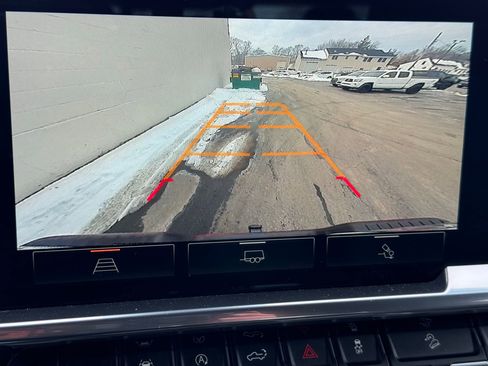 Used 2023 GMC Sierra 1500 Elevation w/ Preferred Package image 33