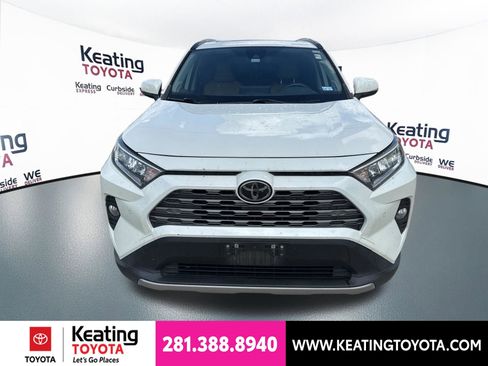 Used 2020 Toyota RAV4 Limited FWD image 2