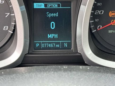 Used 2016 Chevrolet Equinox LTZ w/ Enhanced Convenience Package FWD image 21