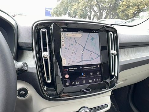 New 2026 Volvo XC40 B5 Plus w/ Protection Package Premier image 21