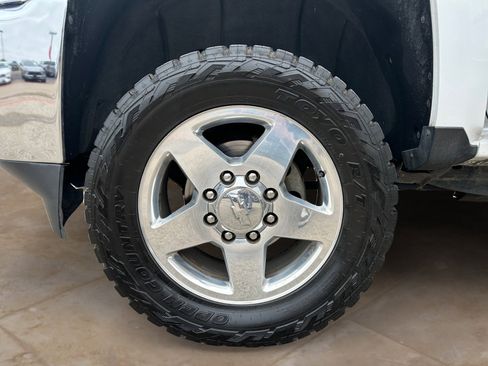 Used 2015 Chevrolet Silverado 2500 LTZ w/ LTZ Plus Package AWD/4WD image 31