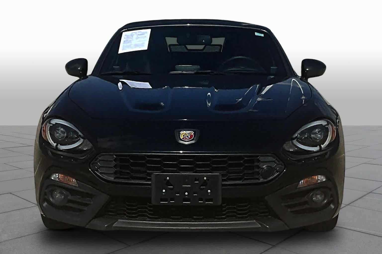 Used 2019 FIAT 124 Spider Abarth w/ Convenience Group RWD image 3