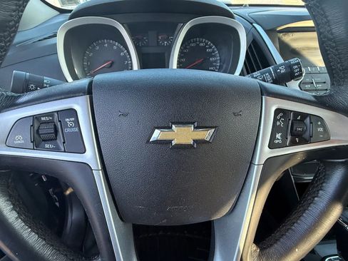 Used 2017 Chevrolet Equinox LT w/ Convenience Package image 17