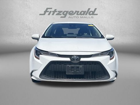 Used 2022 Toyota Corolla LE FWD image 4