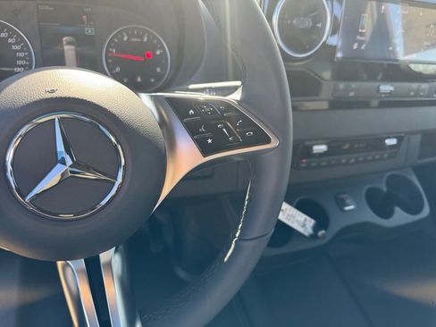 New 2026 Mercedes-Benz Sprinter 2500 image 19