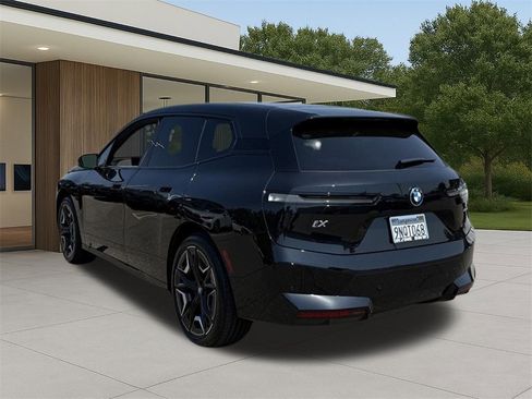 Used 2025 BMW iX xDrive50 w/ Premium Package image 8