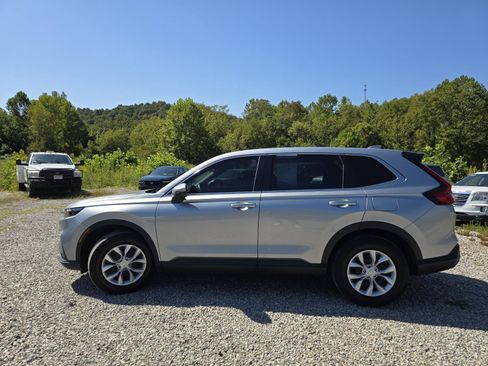 Used 2023 Honda CR-V LX image 10