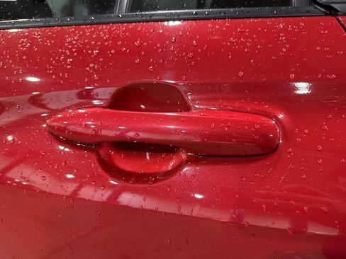 Used 2023 Toyota Corolla Cross LE image 11