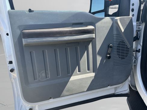 Used 2015 Ford F350 XL RWD image 39