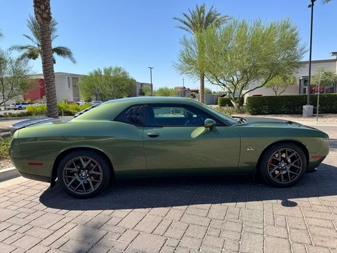 Used 2018 Dodge Challenger R/T w/ Cold Weather Group RWD image 2