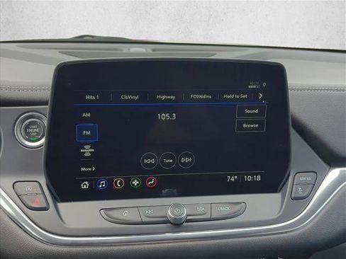 Used 2025 Chevrolet Blazer LT FWD image 13