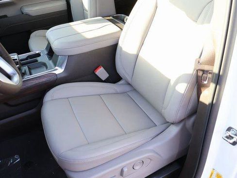 New 2026 GMC Sierra 1500 SLT w/ SLT Premium Package image 25