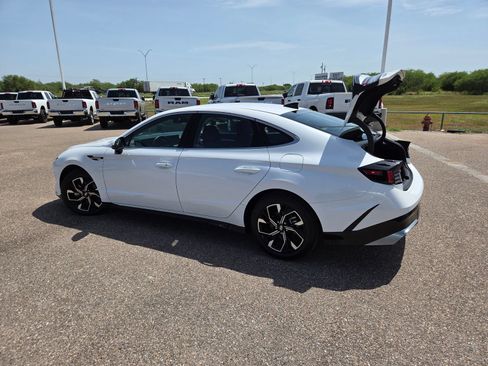 Used 2024 Hyundai Sonata SEL FWD image 24