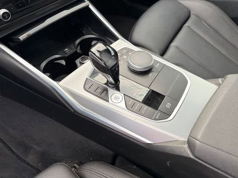 Used 2021 BMW 330i Sedan w/ M Sport Package image 7