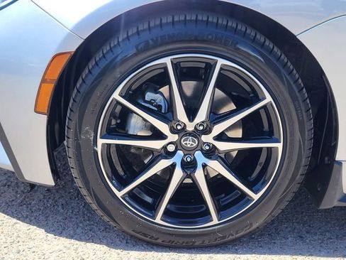 Used 2022 Toyota GR86 w/ ALL Weather Mat Package (TMS) RWD image 9