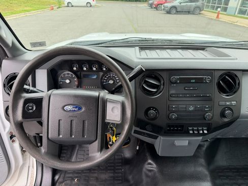 Used 2015 Ford F250 XL AWD/4WD image 14