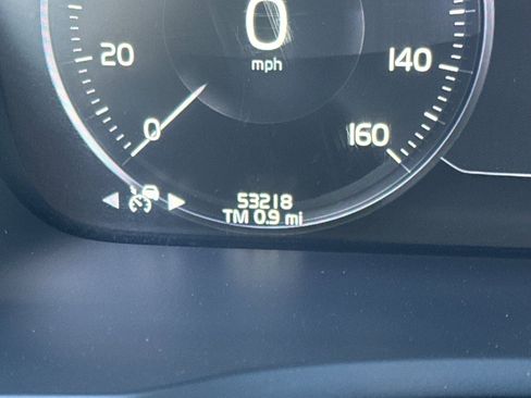 Used 2021 Volvo XC90 T8 Inscription Expression w/ Climate Package image 30