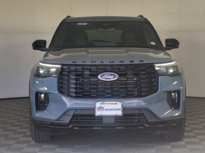 New 2026 Ford Explorer ST-Line w/ ST-Line Street Pack