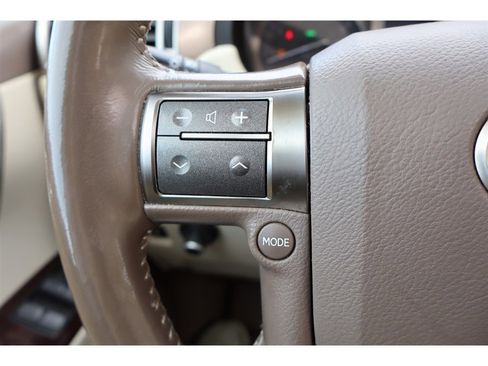 Used 2017 Lexus GX 460 image 36