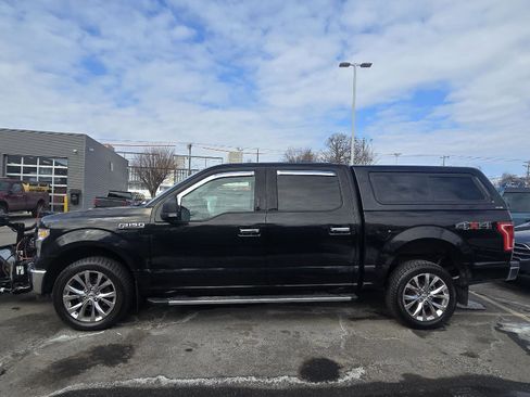 Used 2017 Ford F150 XLT w/ Equipment Group 302A Luxury image 4