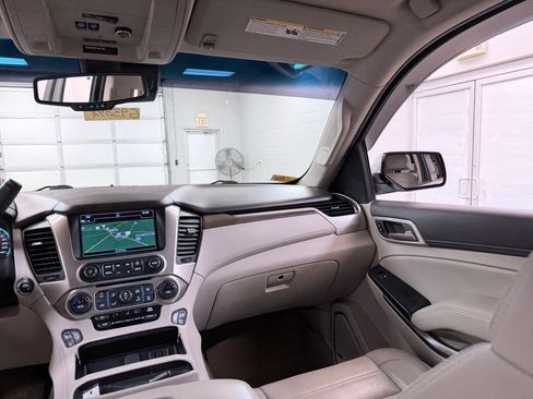 Used 2018 GMC Yukon Denali AWD/4WD image 31