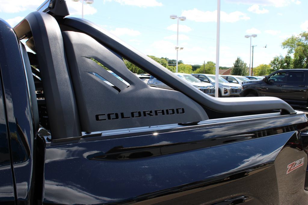 New 2026 Chevrolet Colorado Z71 w/ Midnight Edition AWD/4WD image 32