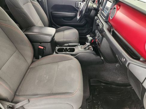 Used 2021 Jeep Gladiator Rubicon AWD/4WD image 14