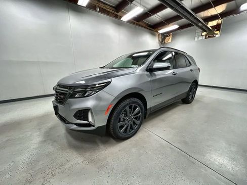 Certified 2023 Chevrolet Equinox RS AWD/4WD image 4