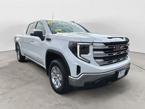 Used 2024 GMC Sierra 1500 SLE image 1