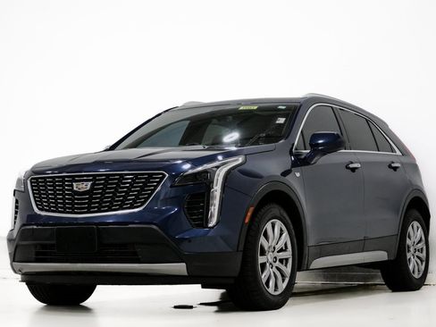 Used 2019 Cadillac XT4 Premium Luxury image 3