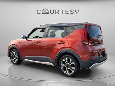 Used 2022 Kia Soul X-Line image 3
