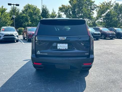 Used 2023 Cadillac Escalade Sport w/ LPO, ONYX Package AWD/4WD image 5