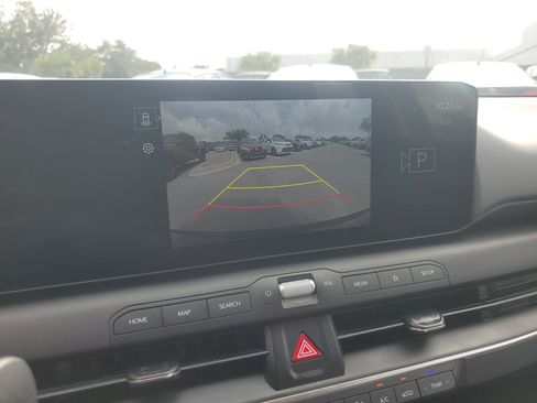 Used 2025 Kia K4 FWD image 21