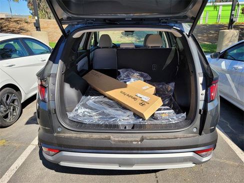 New 2025 Hyundai Tucson SEL image 16