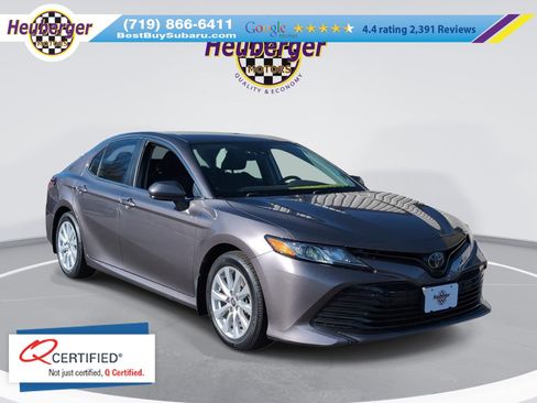 Used 2020 Toyota Camry LE image 1