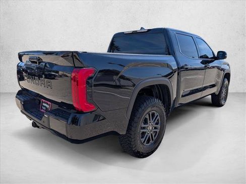 Used 2025 Toyota Tundra SR5 w/ SR5 Convenience Package AWD/4WD image 5