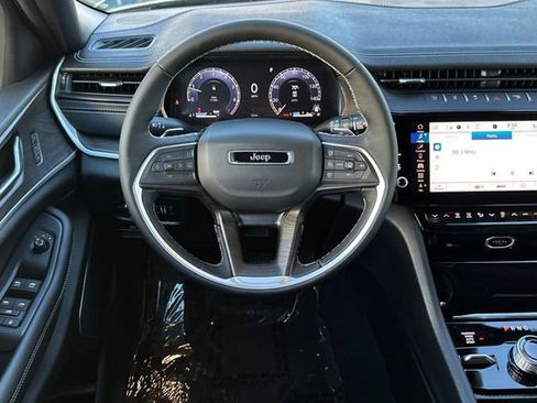 New 2026 Jeep Grand Cherokee L Limited w/ Limited Altitude Package AWD/4WD image 13