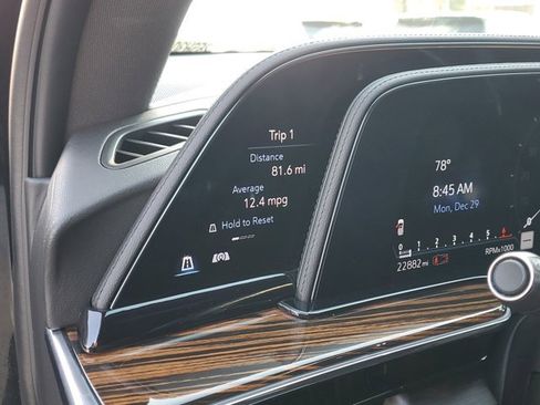 Used 2023 Cadillac Escalade Luxury image 20