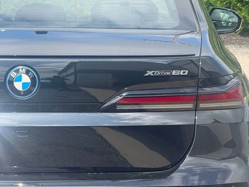 Certified 2025 BMW i7 xDrive60 AWD/4WD image 5