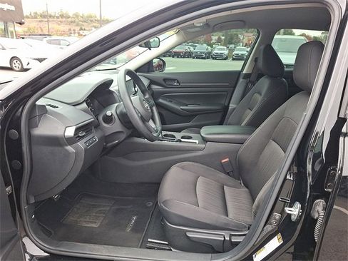 Used 2024 Nissan Altima 2.5 S image 13