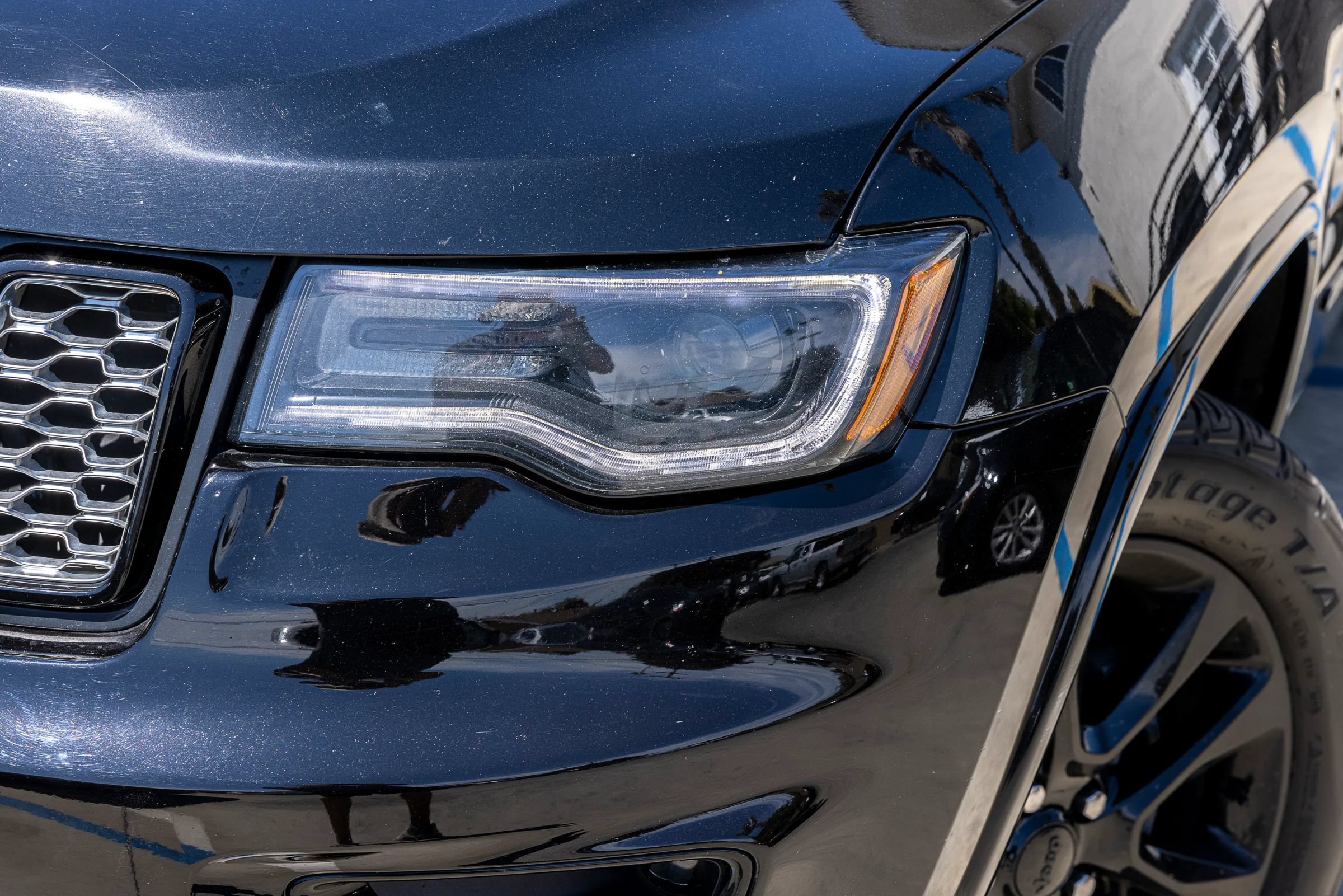 Used 2020 Jeep Grand Cherokee Altitude AWD/4WD image 9