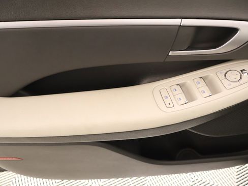 Certified 2025 Hyundai Sonata SEL FWD image 14