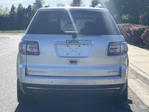 Used 2016 GMC Acadia SLT AWD/4WD image 4