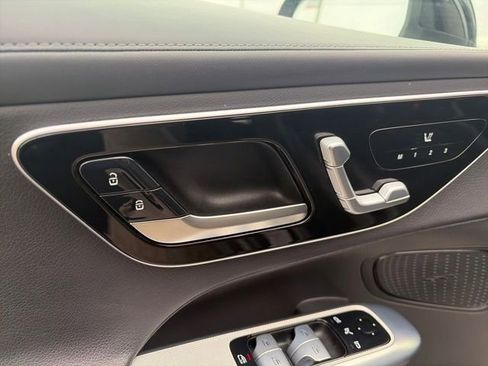 Used 2024 Mercedes-Benz GLC 300 image 51