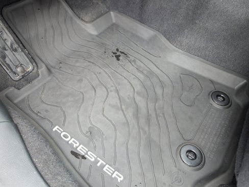 Certified 2025 Subaru Forester Premium image 34