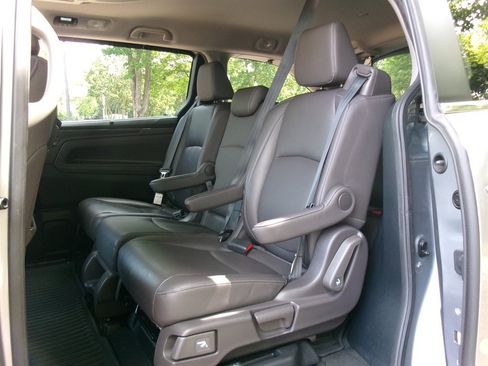 Used 2023 Honda Odyssey Touring image 17