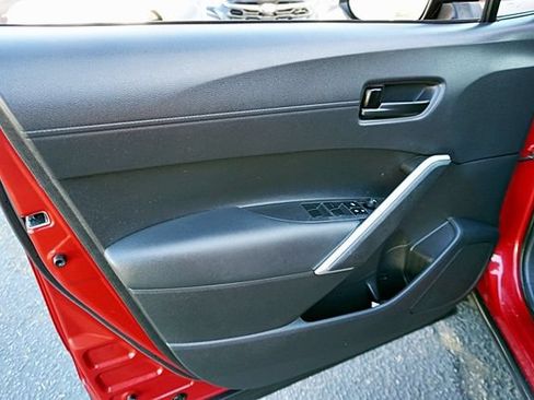 Used 2022 Toyota Corolla Cross LE FWD image 23